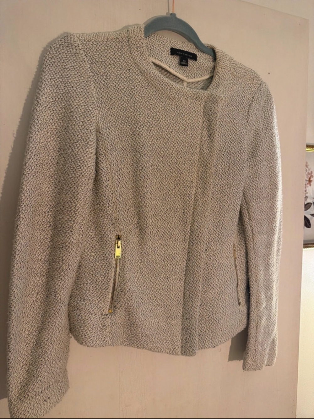 Ann Taylor Stylish Textured Cream Women's Jacket with Gold Zippers